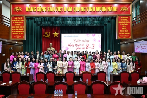 Hội Phụ nữ Báo Quân đội nhân dân tổ chức gặp mặt nhân Ngày Quốc tế Phụ nữ 8-3